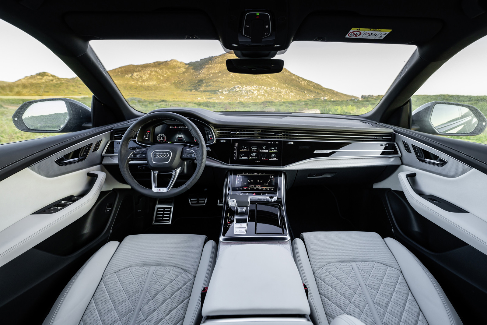 Audi confirms a second-generation Q8 - interior