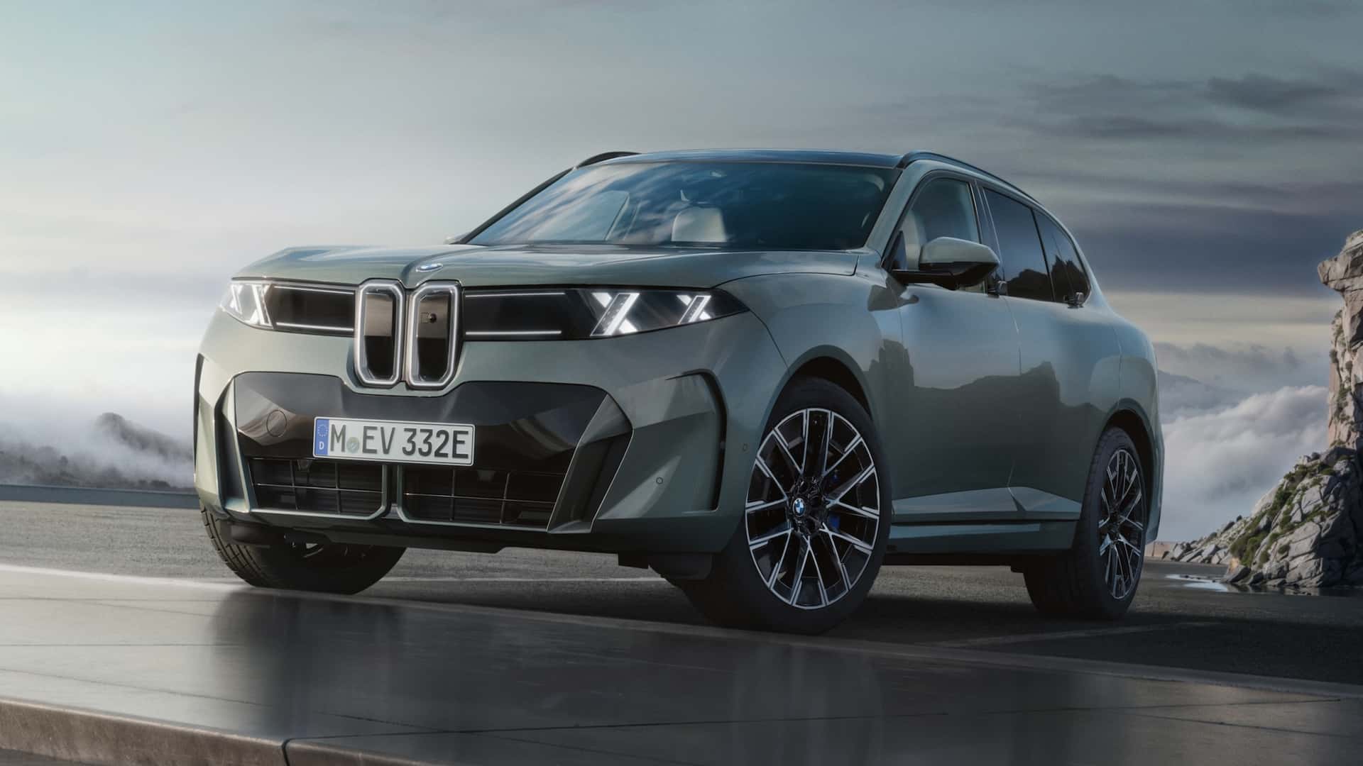 BMW iX5 - photo 12