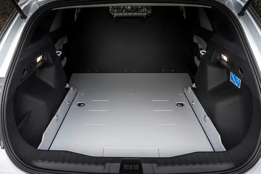 Ford Explorer Van - photo 6