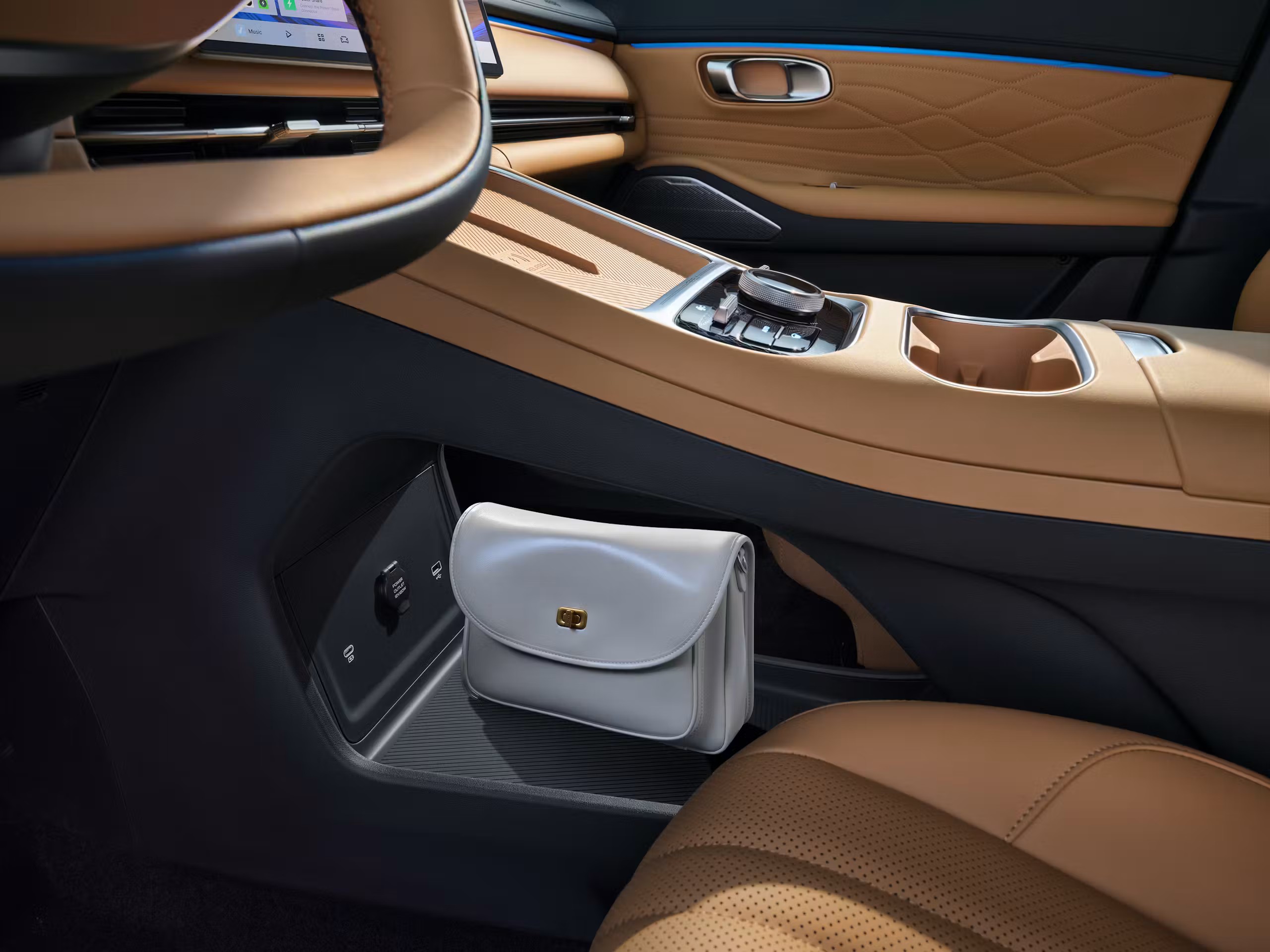 Geely Starray EM-i - photo 12