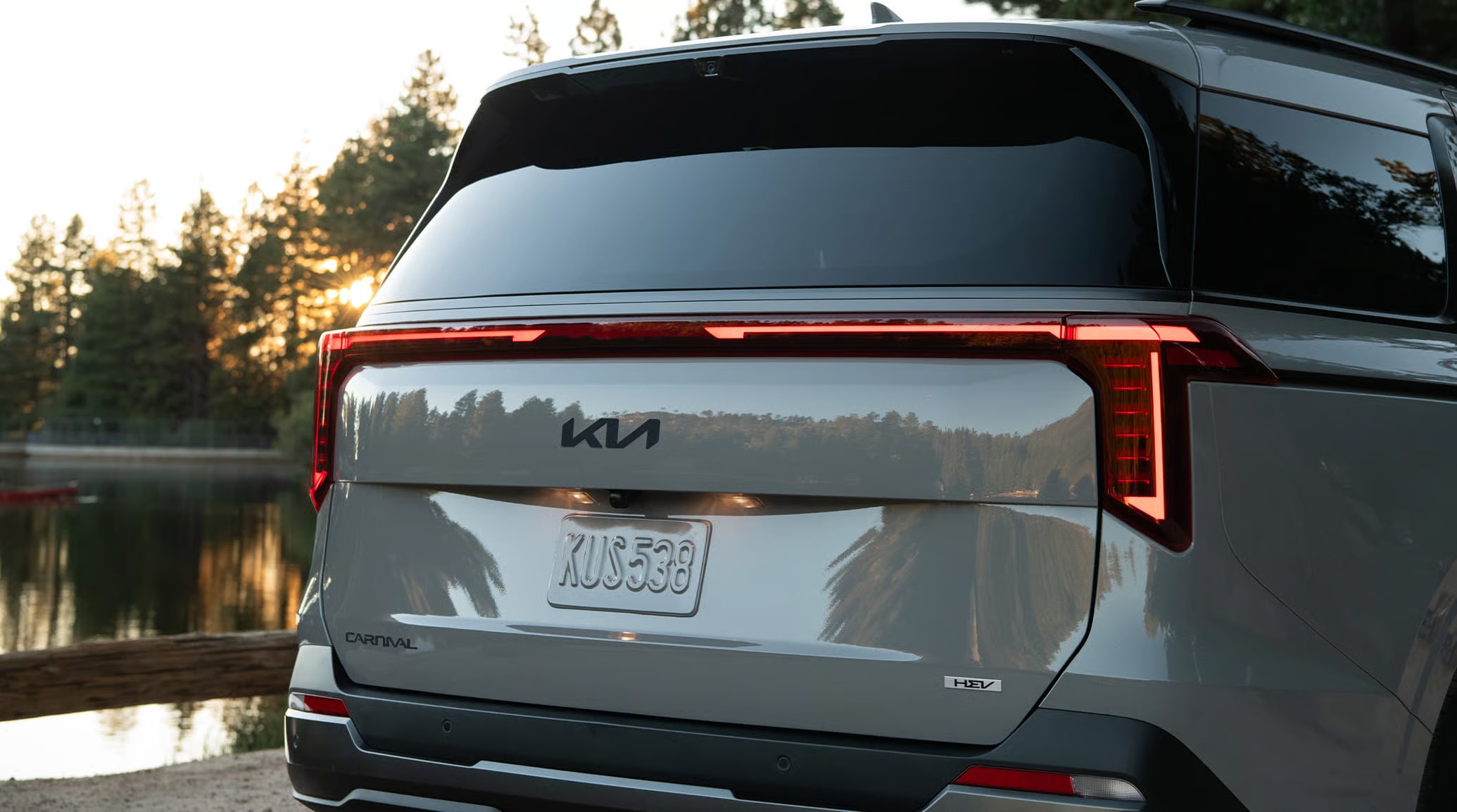 Kia Carnival Hybrid - photo 3