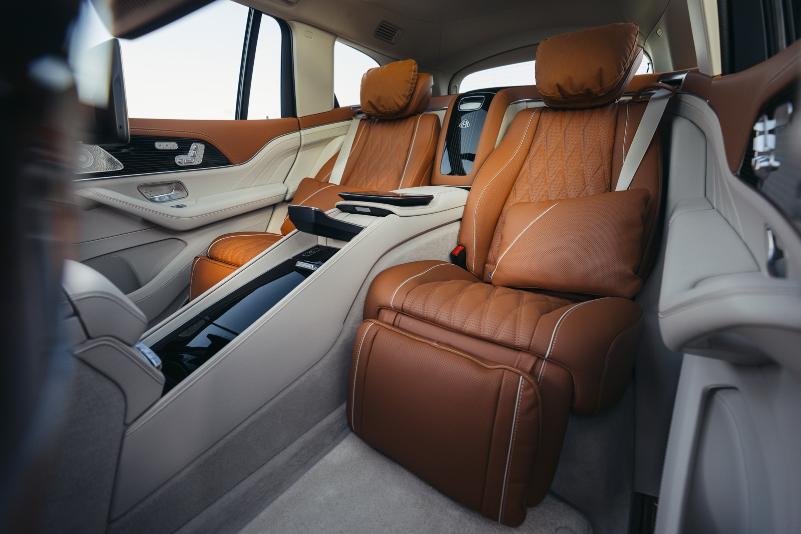 Maybach Maybach GLS 680 - photo 10