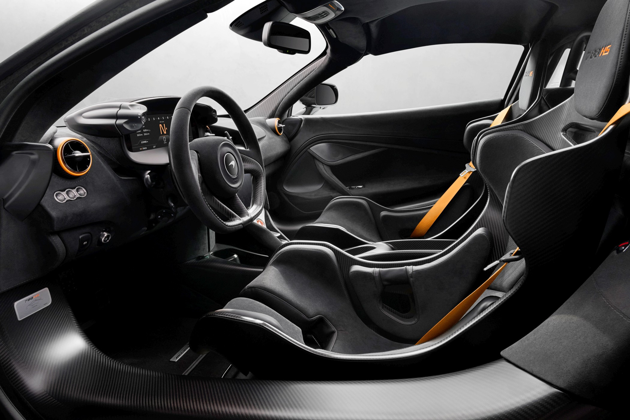 McLaren 788HS: 788 hp, 200 units, end of an era - interior