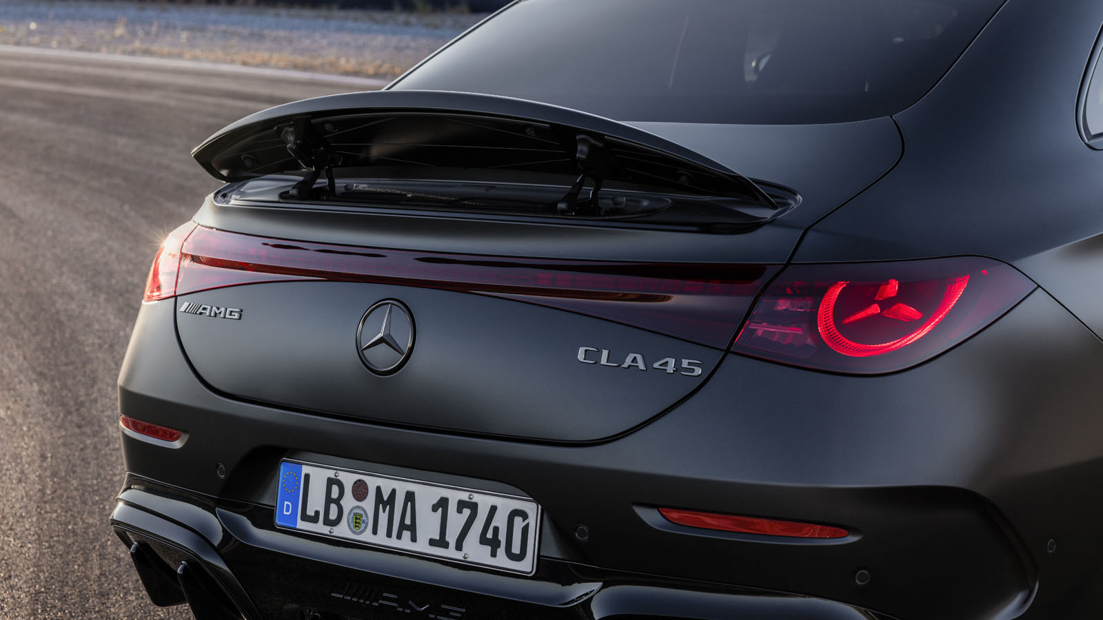 Mercedes-Benz AMG CLA 45 - photo 17