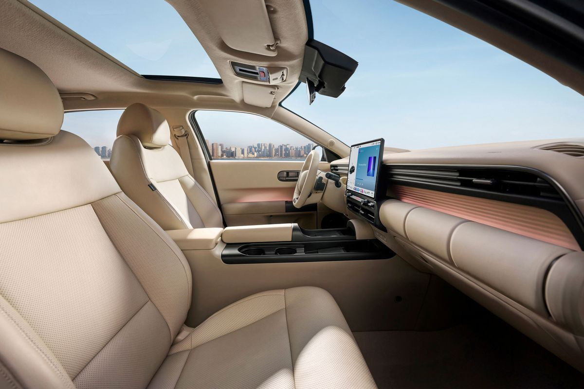 Hyundai Elantra goes on sale in Korea from $17,300 - photo 12