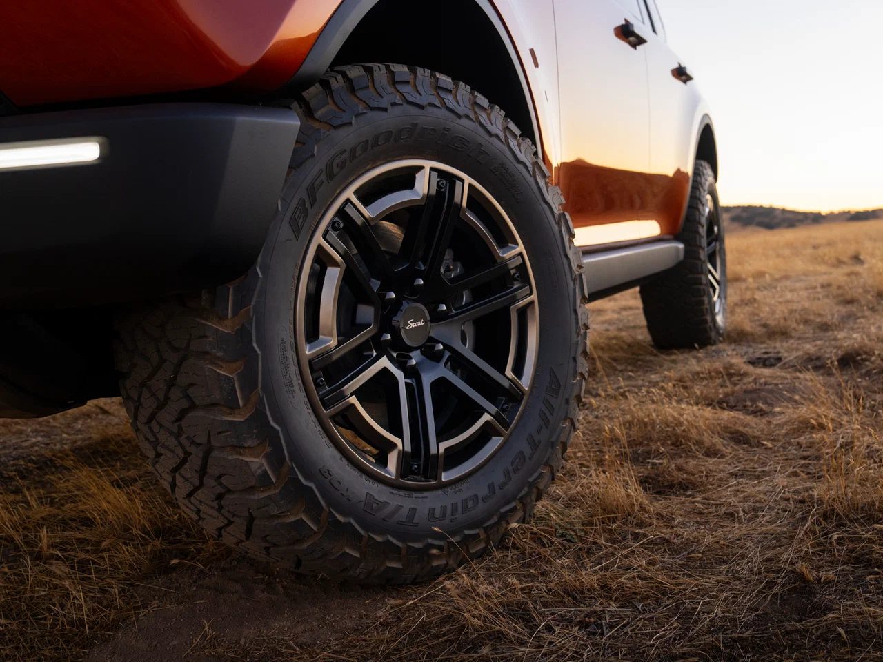 Scout Motors reveals its first two models - the Traveler SUV and Terra pickup - photo 3