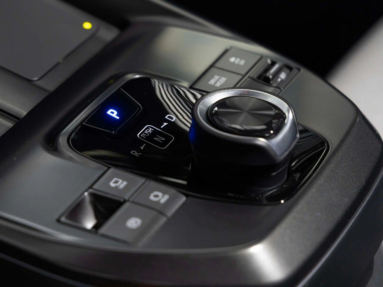 Subaru Solterra - photo 9