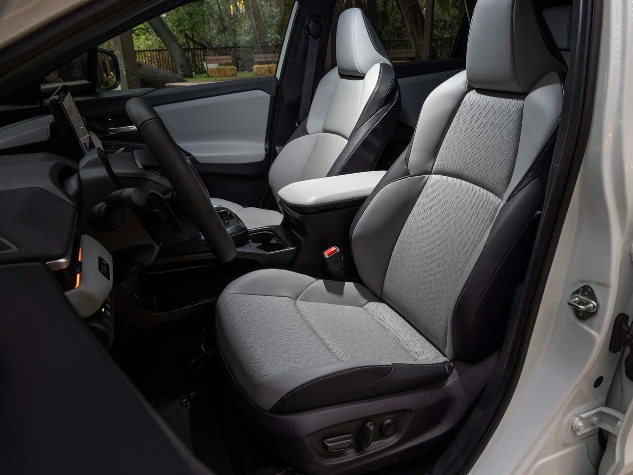 Subaru Solterra - photo 10