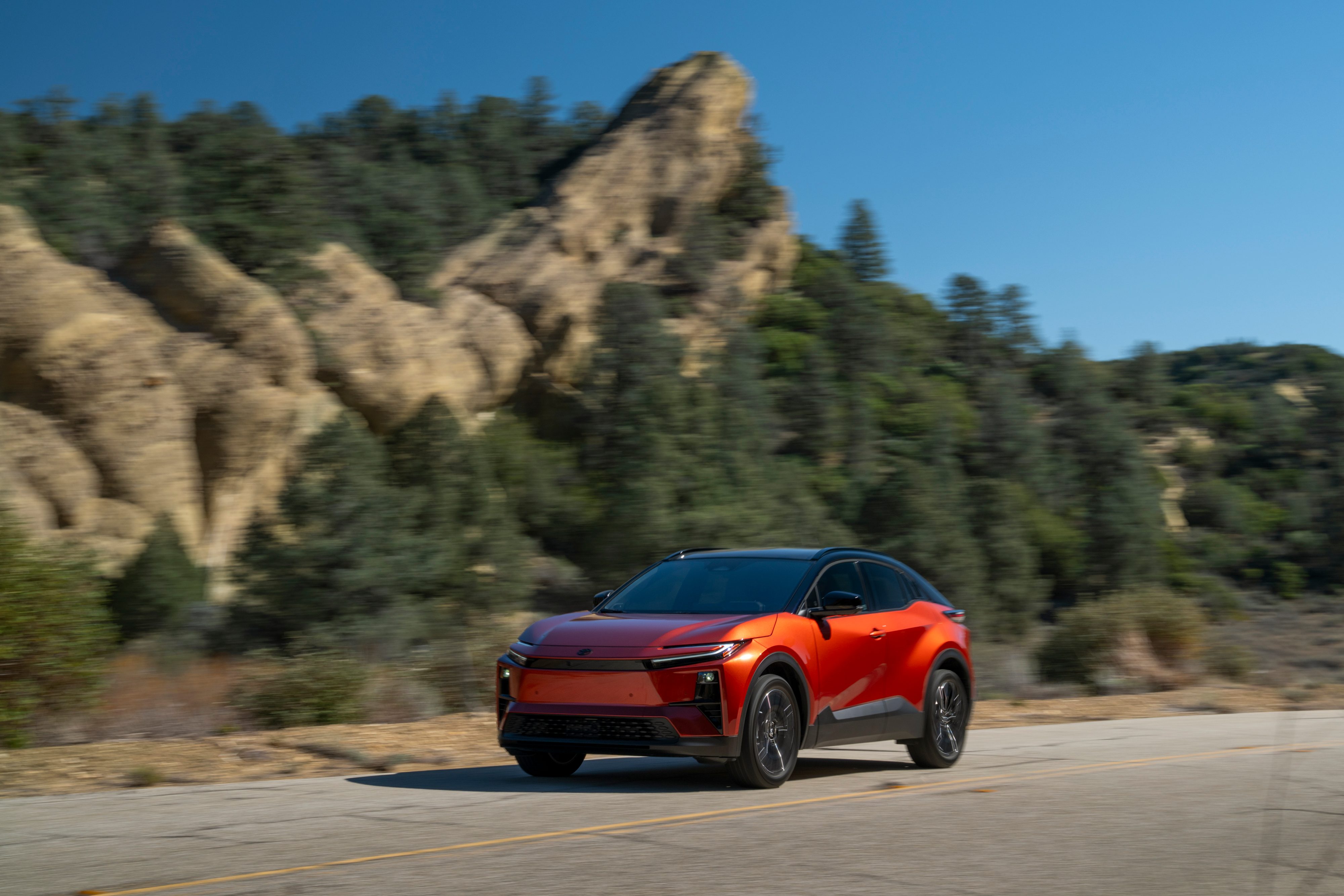 Toyota C-HR EV - photo 17