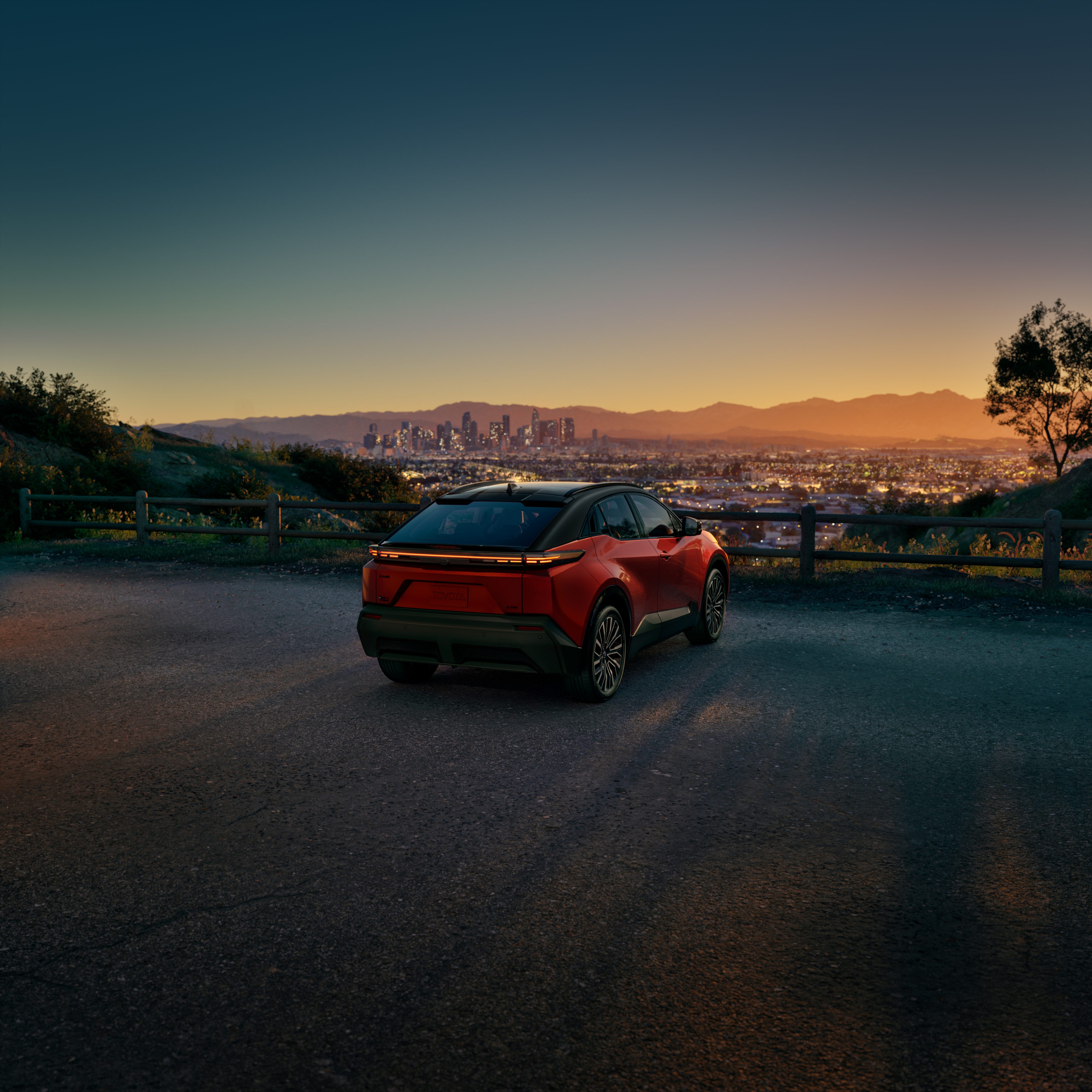 Toyota C-HR EV - photo 28