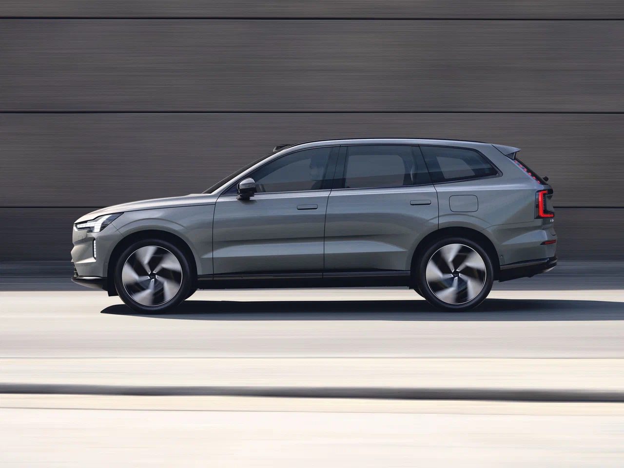 Volvo EX90 - photo 9