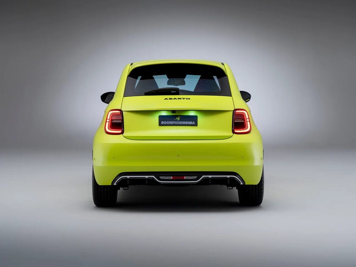 Abarth 500e - photo 3