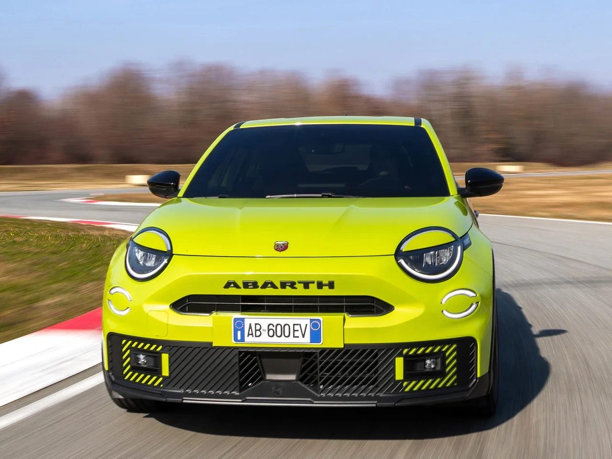 Abarth 600e - photo 2