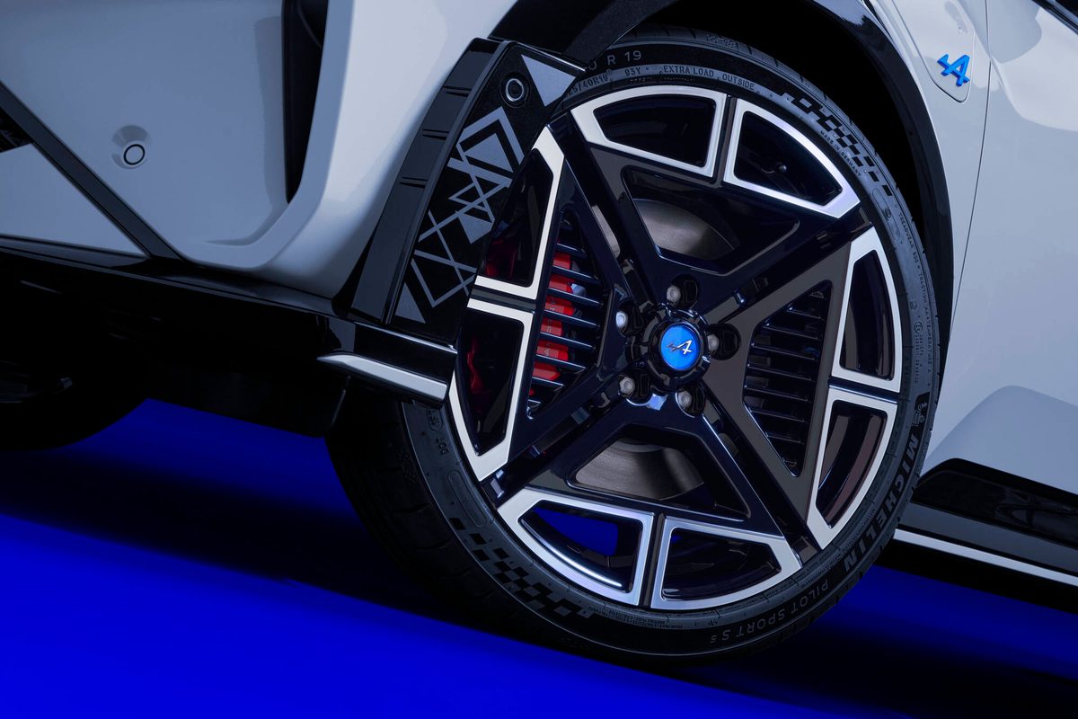 Alpine A290 - photo 8