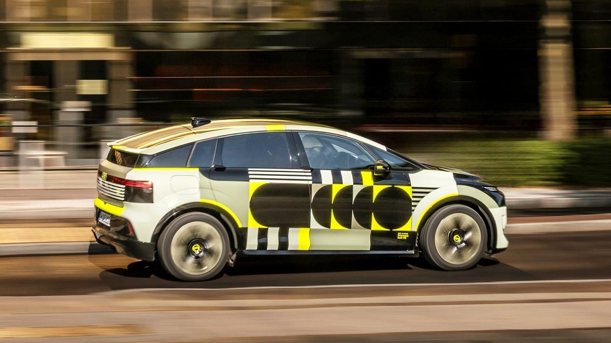 Audi A2 e-tron - photo 10