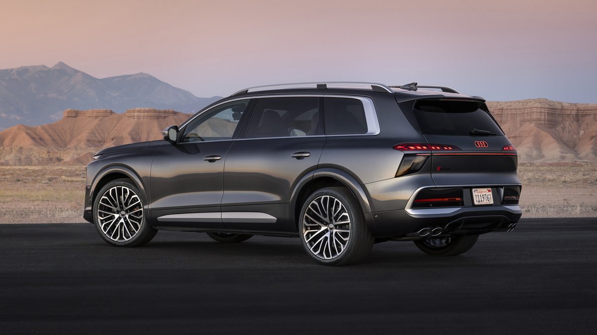 Audi Q9 revealed as the brand's largest SUV yet - photo 10