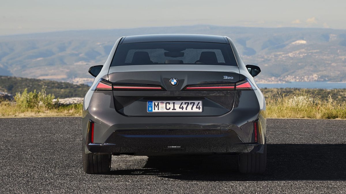 BMW 3 Series - photo 13