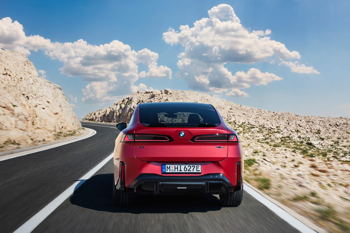 BMW iX4 - photo 5