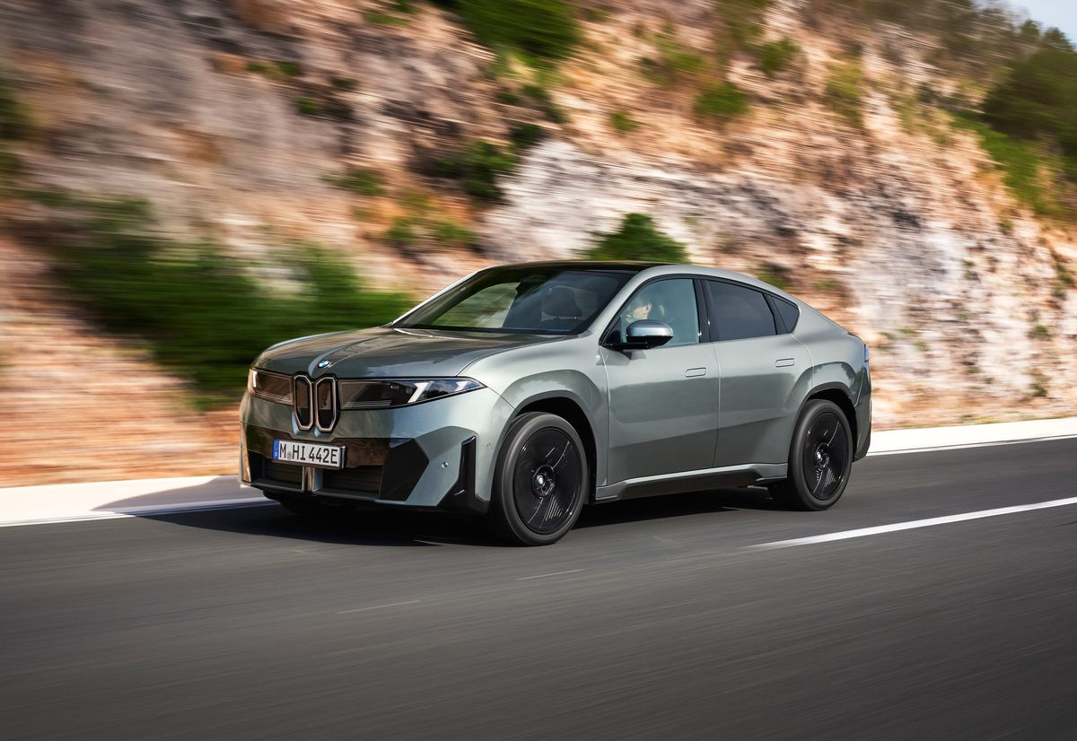 BMW iX4 - photo 7