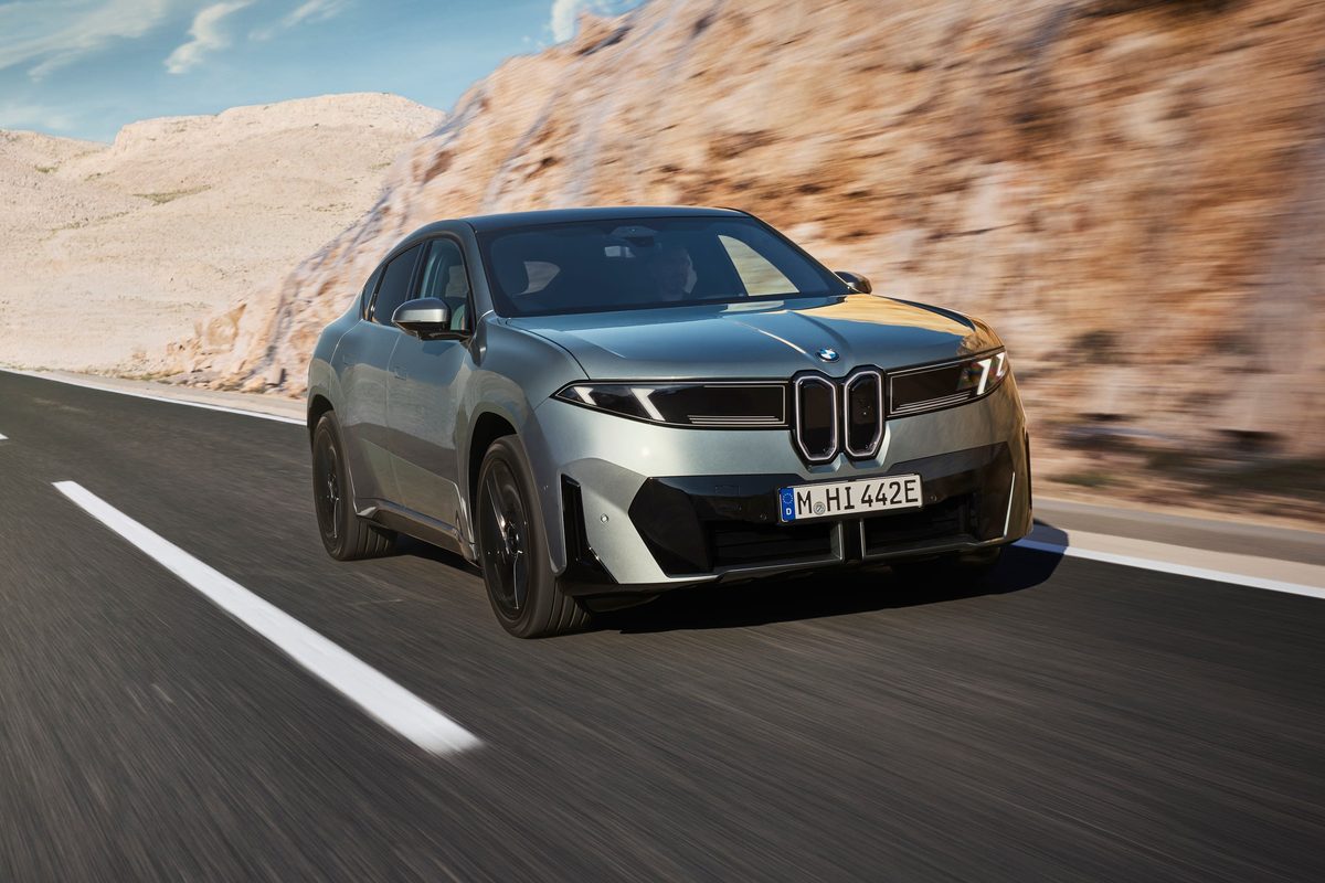 BMW iX4 - photo 11