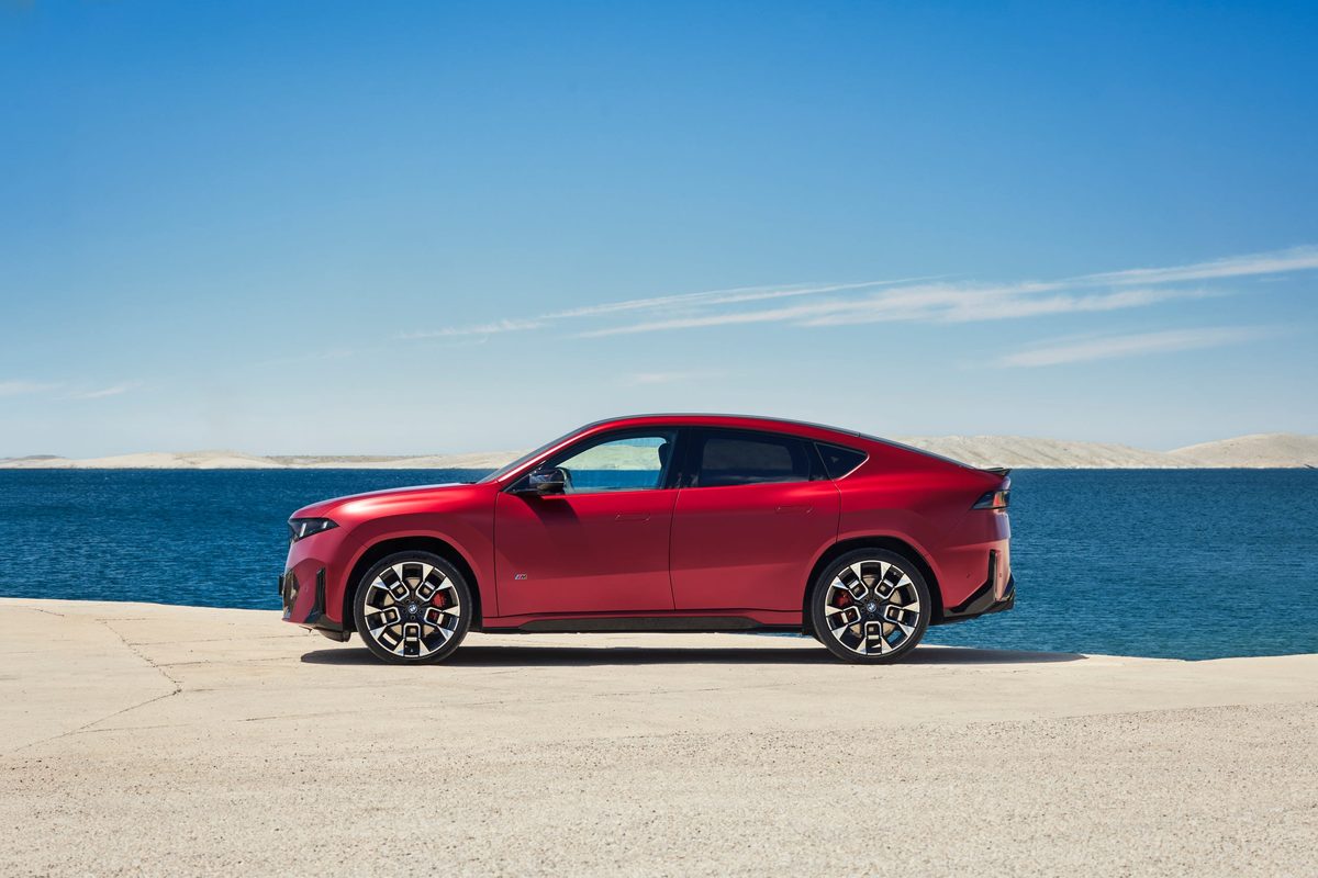 BMW iX4 - photo 15