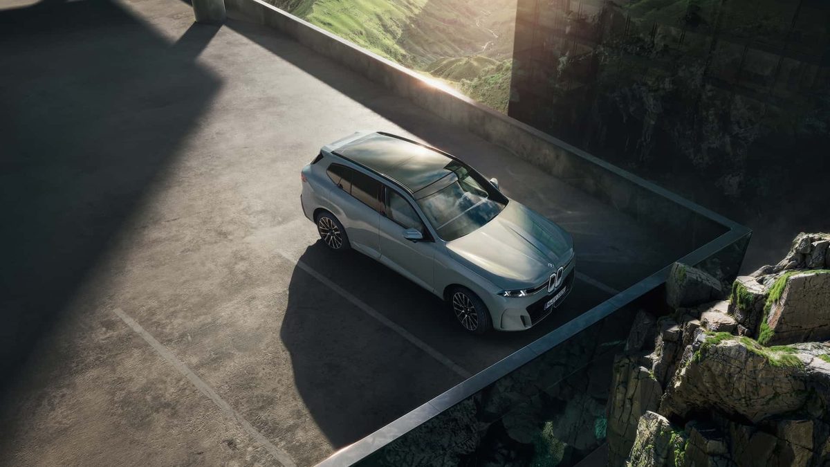BMW iX5 - photo 9