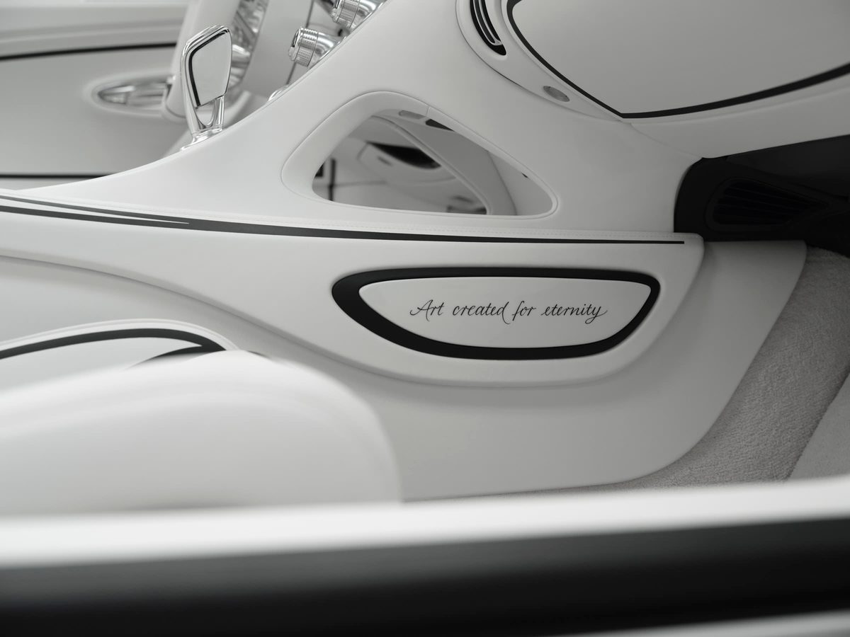Bugatti W16 Mistral Blanc Éternel - photo 16