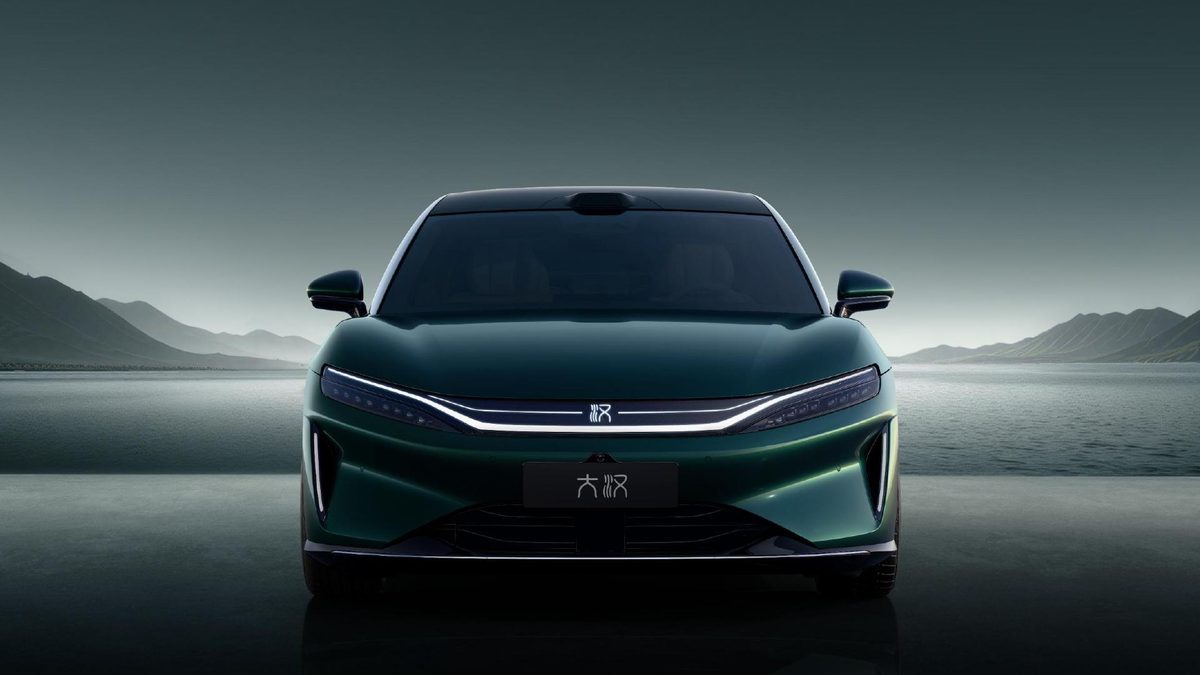 BYD's Da Han flagship claims 1,008 km of range - photo 5