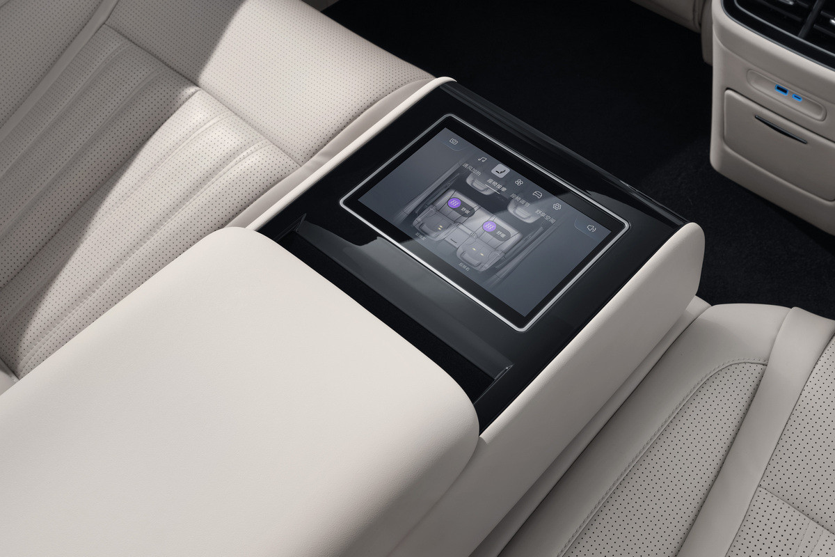 BYD Seal 08 - photo 13