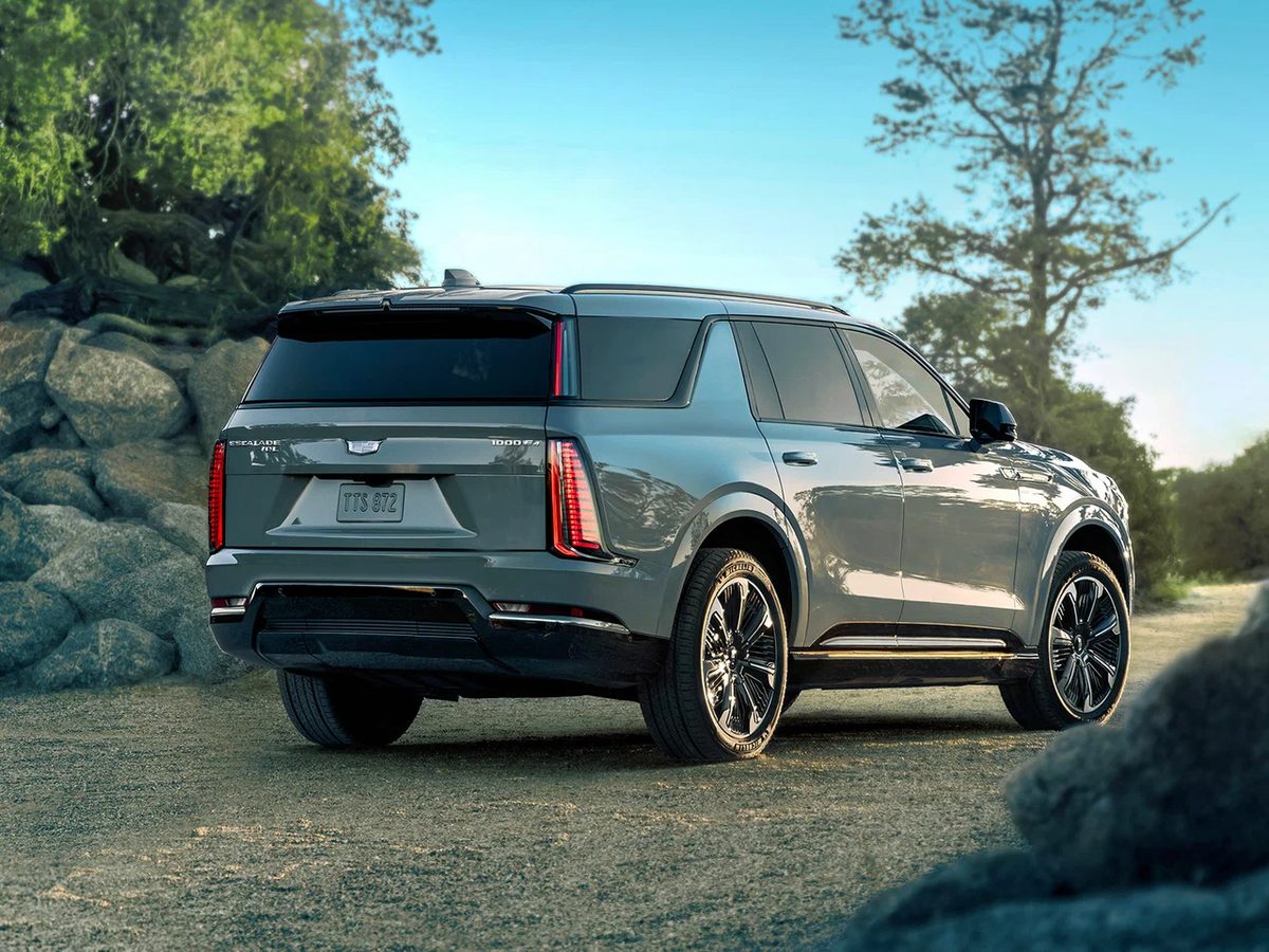 Cadillac Escalade IQL: 205 kWh Extended Electric Flagship from $132,695 - photo 7