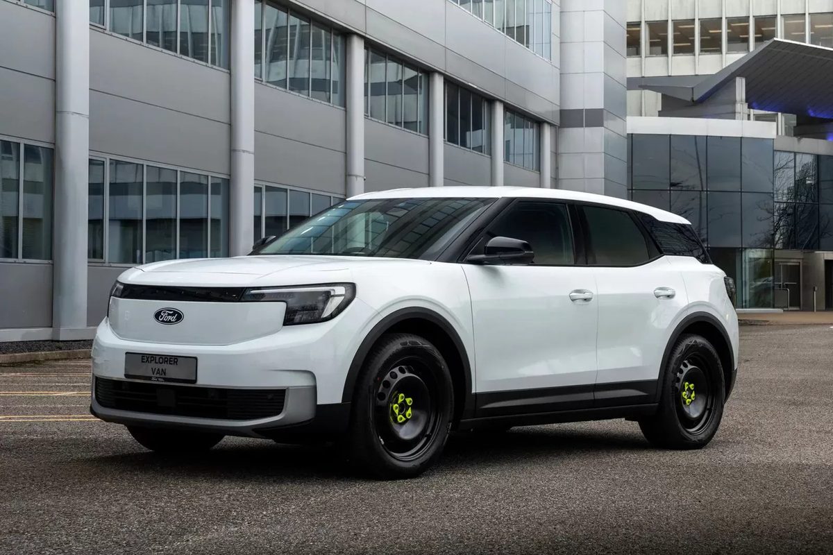 Ford Explorer Van