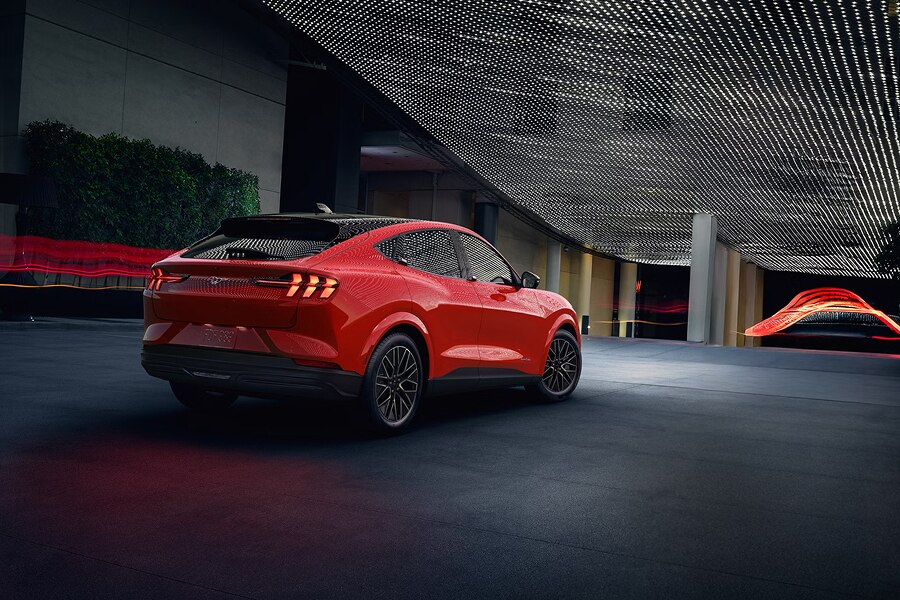 Ford Mustang Mach-E - photo 2