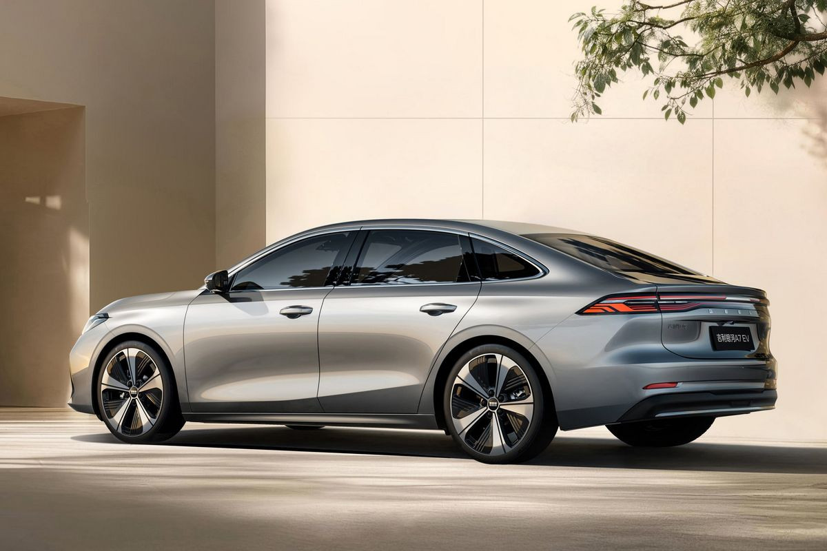 Geely Galaxy A7 - photo 4