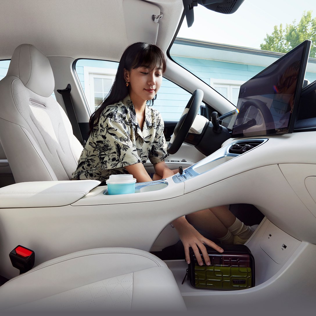 Geely Xingyuan - photo 8