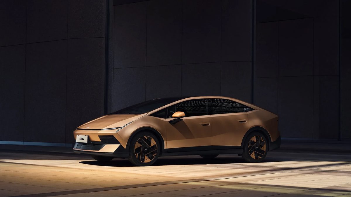 Hyundai Ioniq V - photo 3