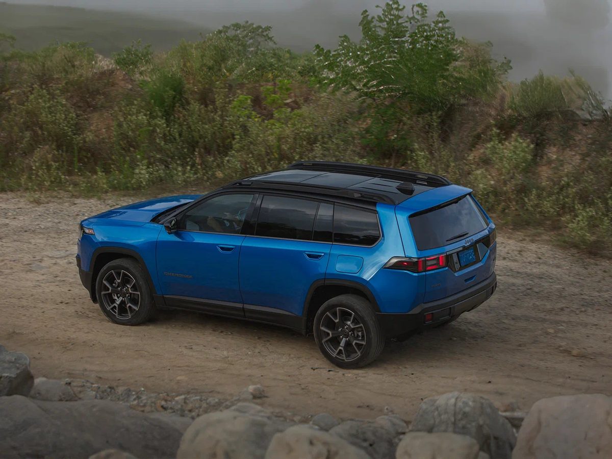 Jeep Cherokee - photo 6
