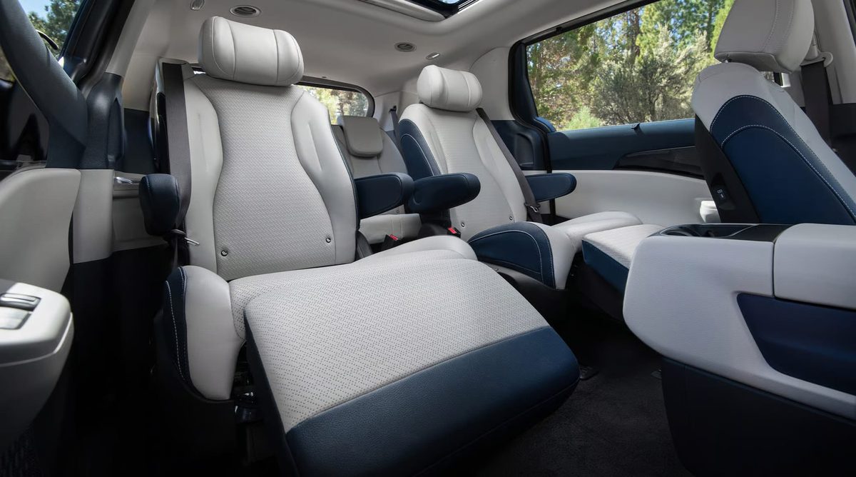 Kia Carnival Hybrid - photo 8
