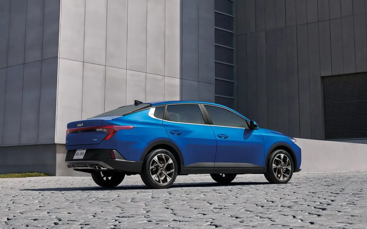 Kia K3 - photo 2