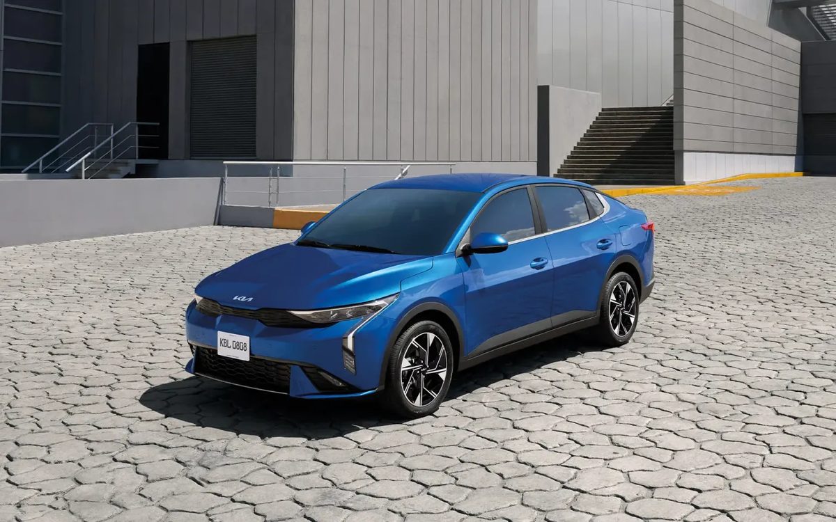 Kia K3 - photo 3