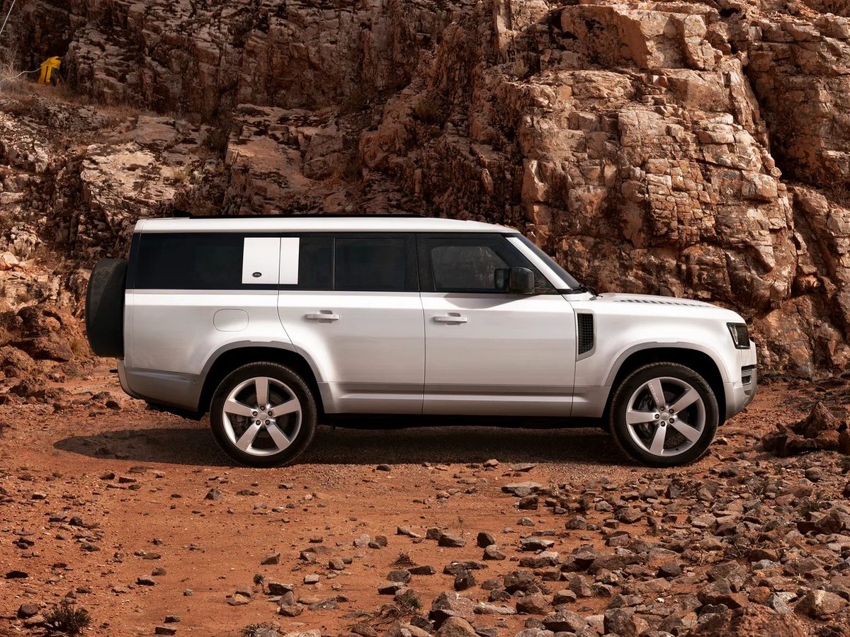 Land Rover Defender 130 - photo 2