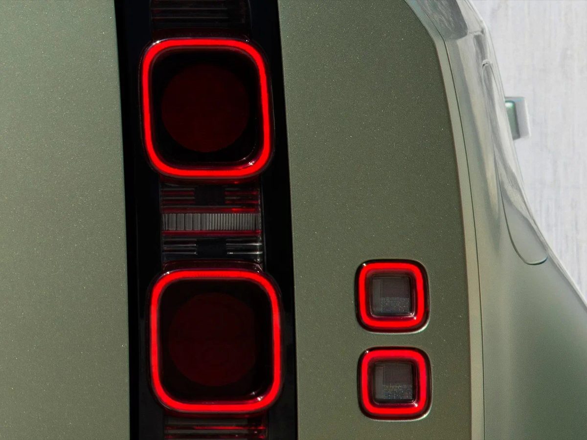 Land Rover Defender 90 - photo 7