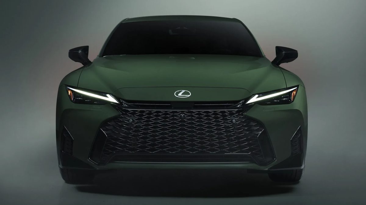 Lexus IS 2027 Special Appearance Package - photo 2