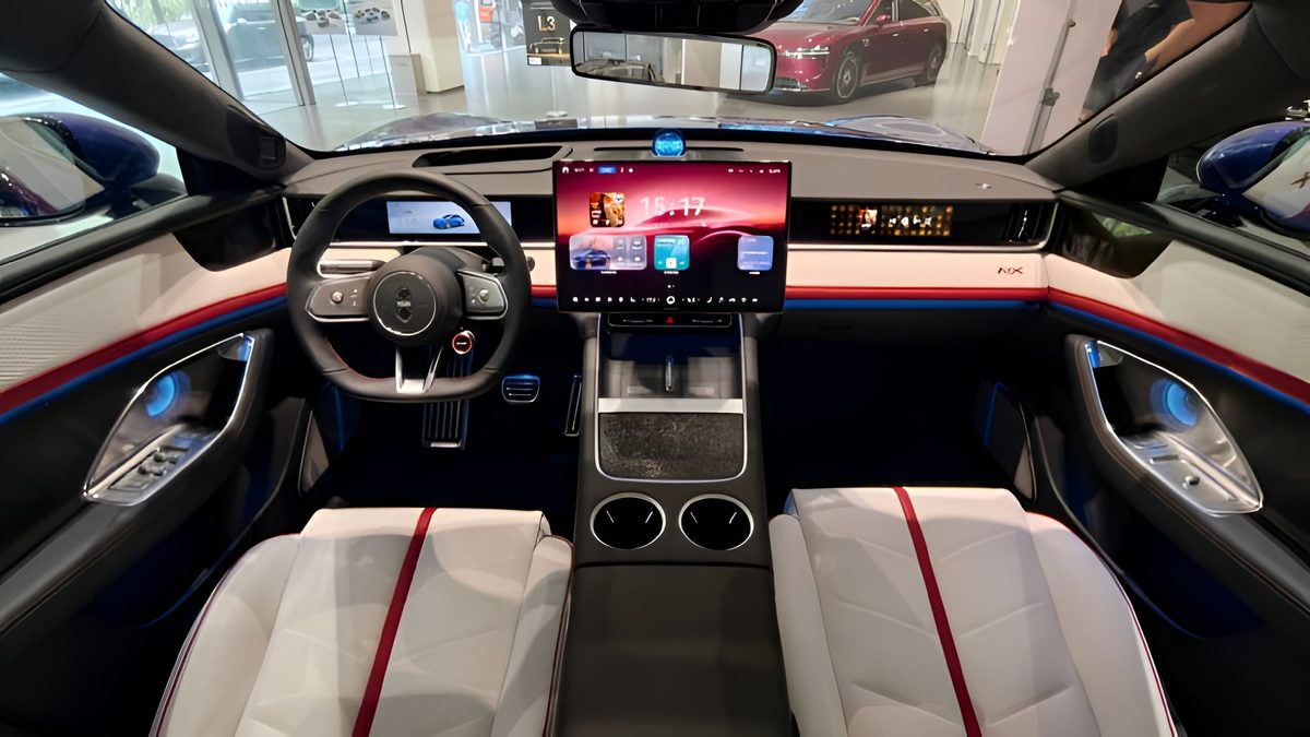 Luxeed RX interior with a swivelling central screen