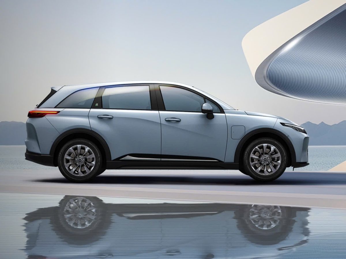 Luxgen n7 - photo 2