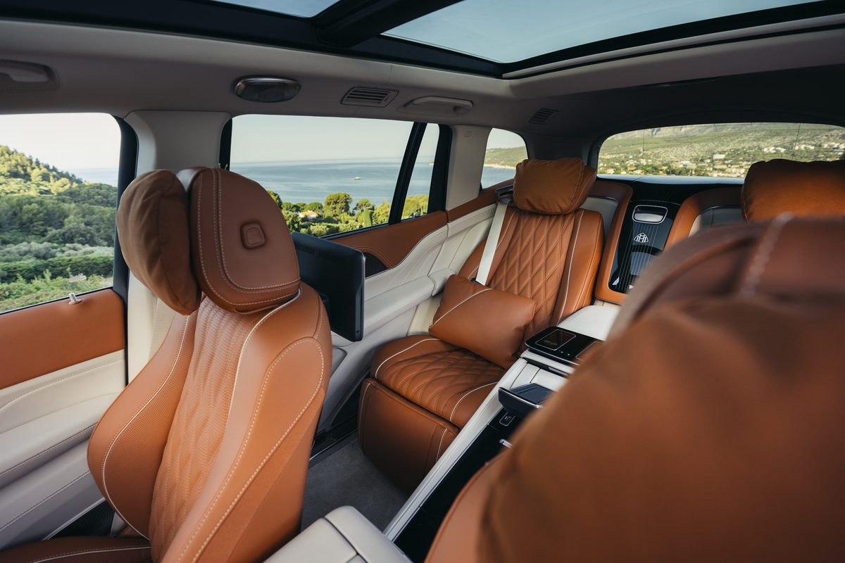 Mercedes-Maybach GLS 680 сменил GLS 600, V8 теперь на 603 л.с. - photo 9