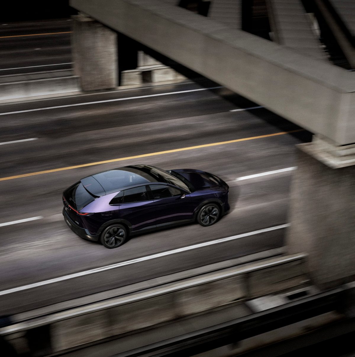 Mazda CX-6e - photo 6
