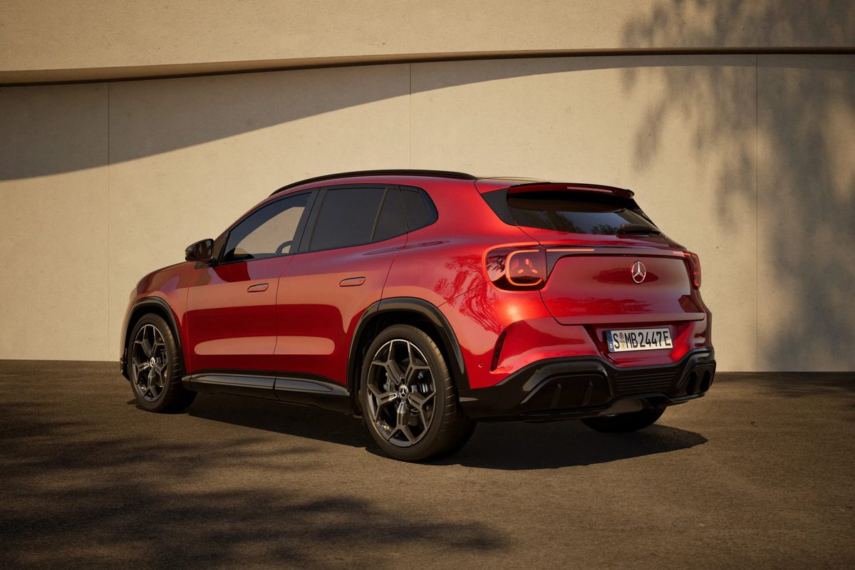 Mercedes-Benz GLA switches to EV for gen three - photo 7
