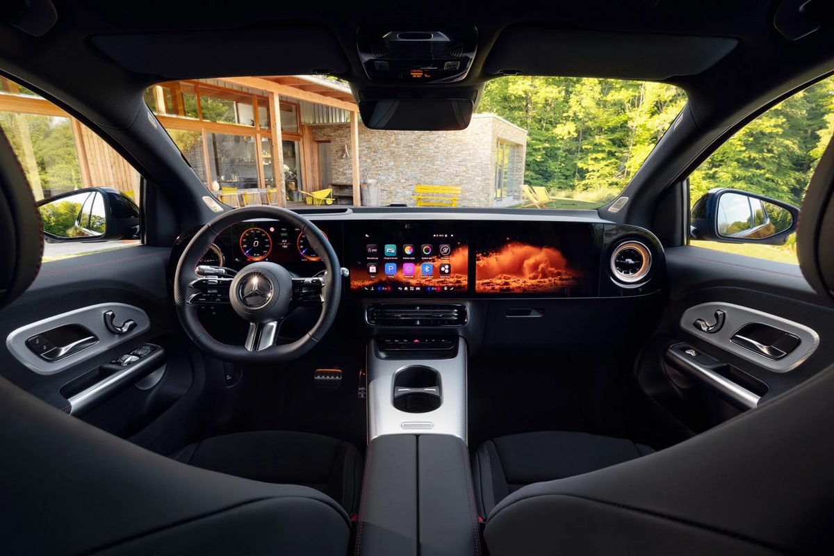 Mercedes-Benz GLA switches to EV for gen three - photo 10