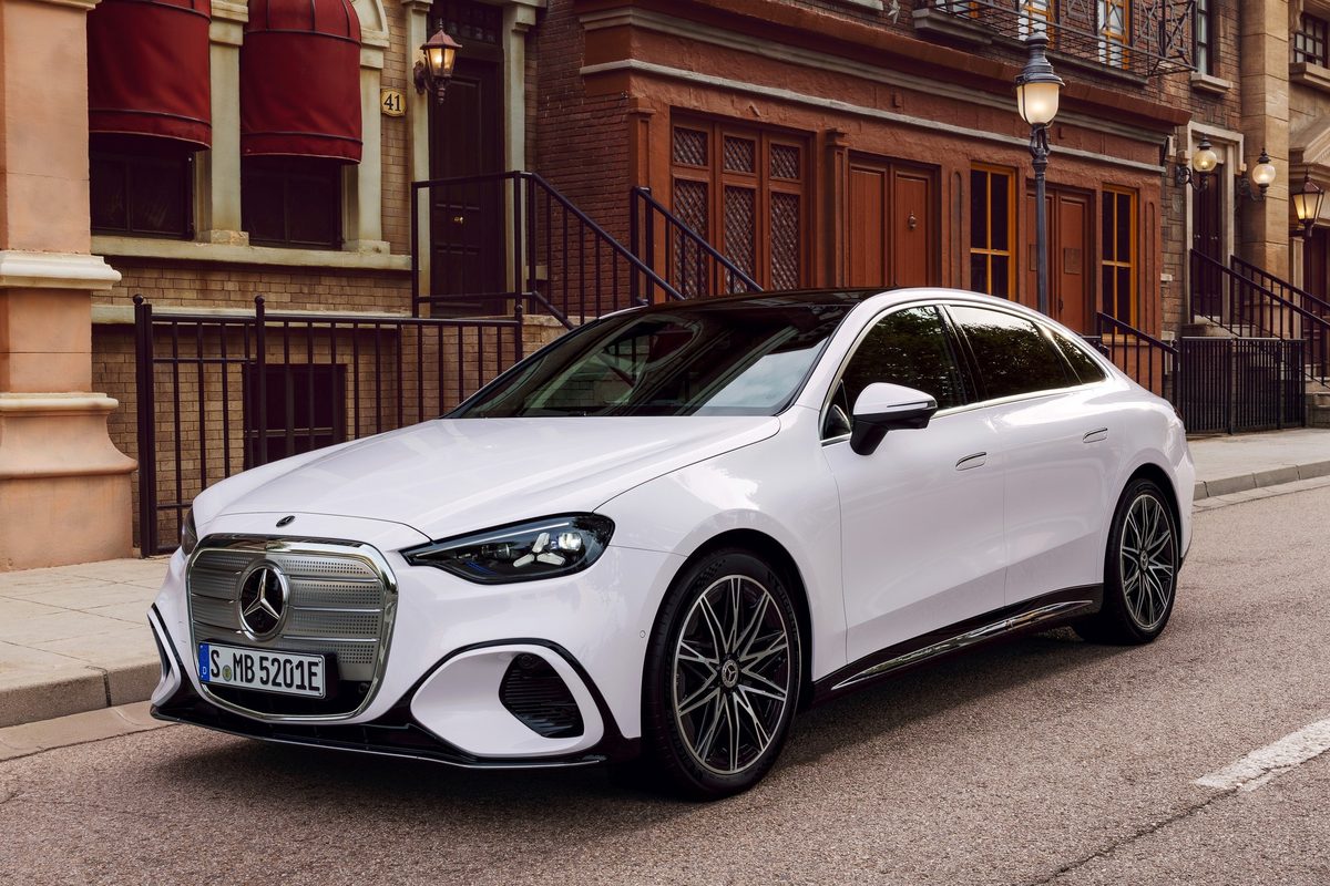 Mercedes-Benz C-Class Electric - photo 6