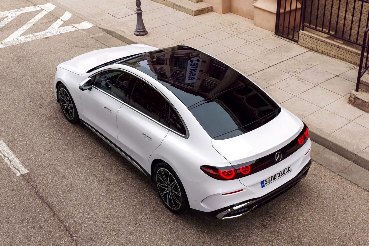 Mercedes-Benz C-Class Electric - photo 8